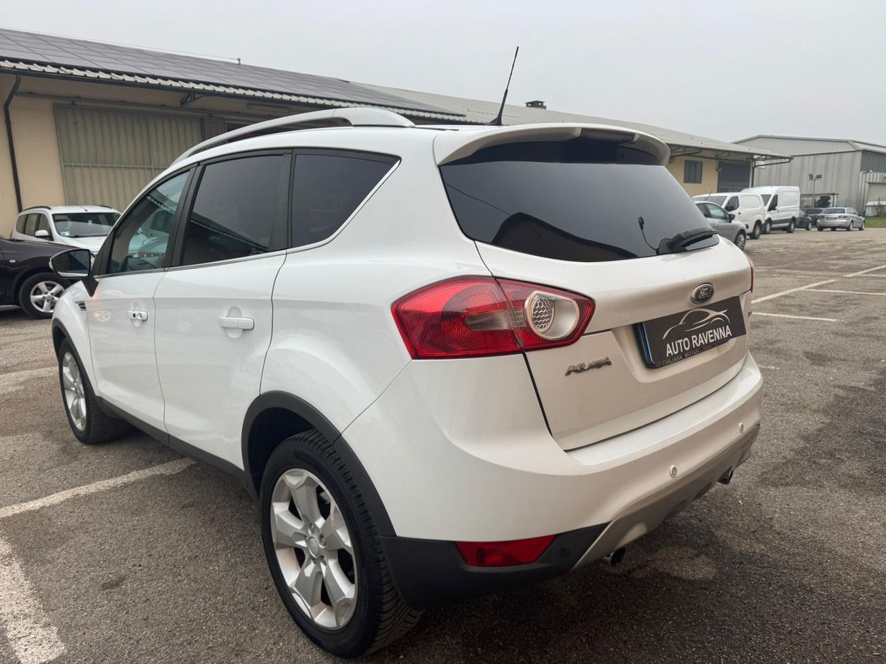 Ford Kuga 2.0 TDCI 140 CV 4WD Titanium