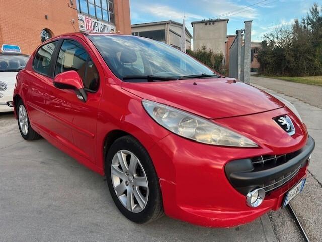Peugeot 207 1.6 HDi 90CV 5p. XS