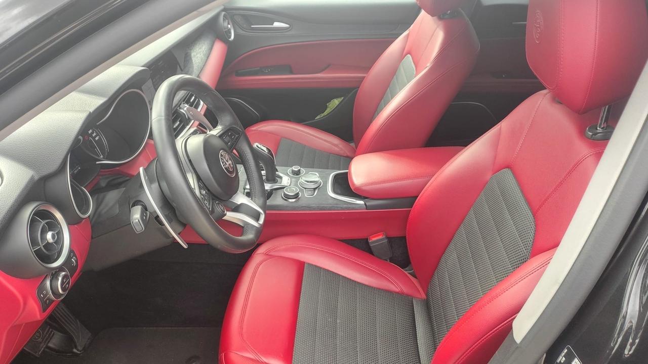 Alfa Romeo Stelvio 2.2 Turbodiesel 190 CV AT8 RWD Executive