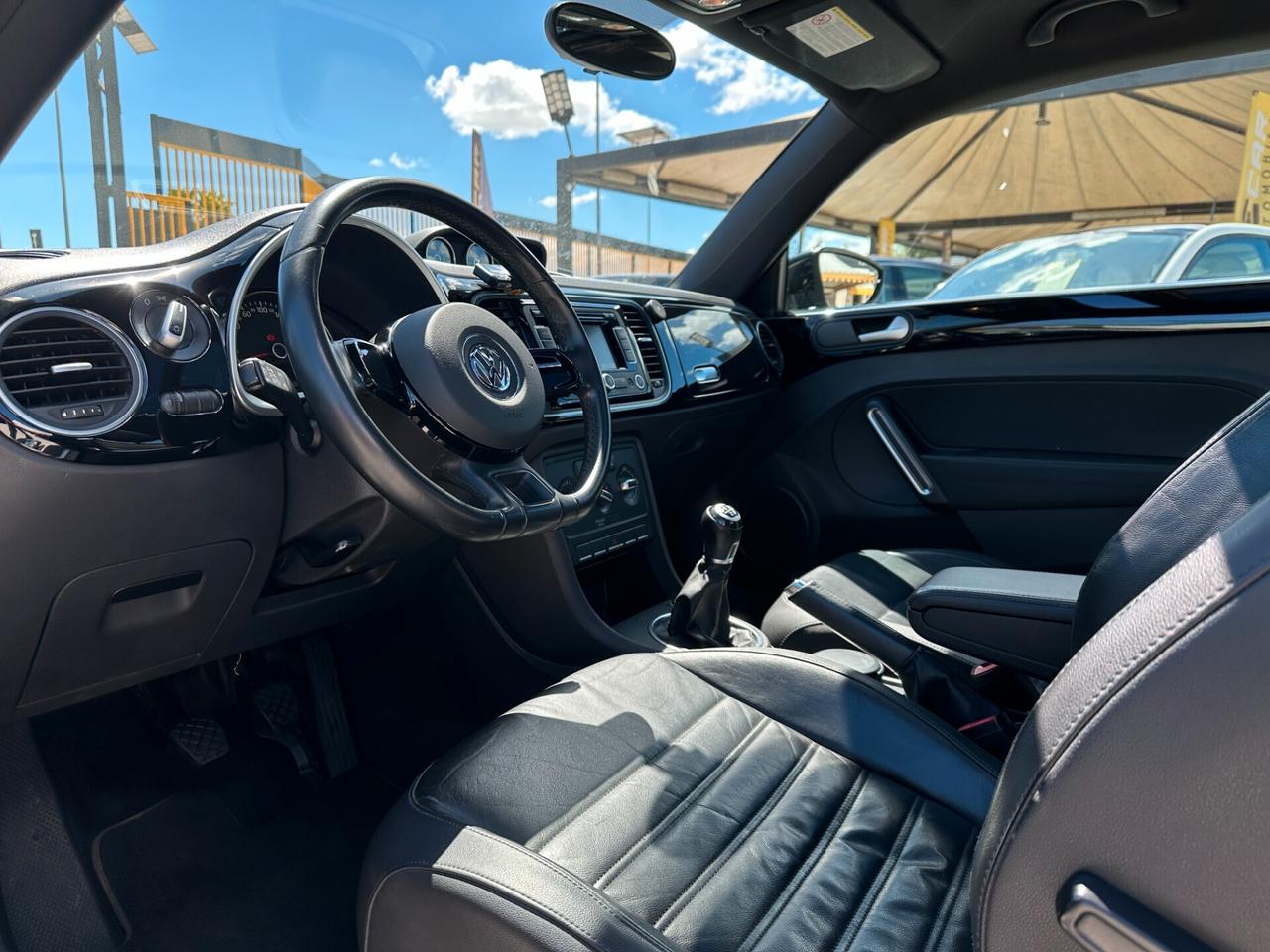 VOLKSWAGEN Maggiolino 1.6 TDI Design