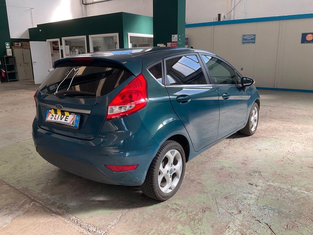 Ford Fiesta 1.4 5 porte Bz.- GPL Titanium