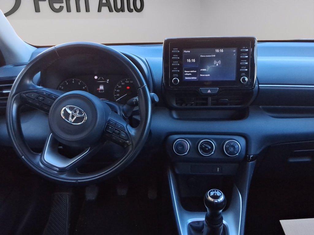 TOYOTA Yaris 1.0 active del 2023