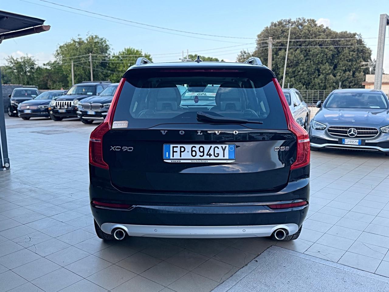 Volvo XC 90 XC90 D5 AWD Geartronic 7 posti R-design