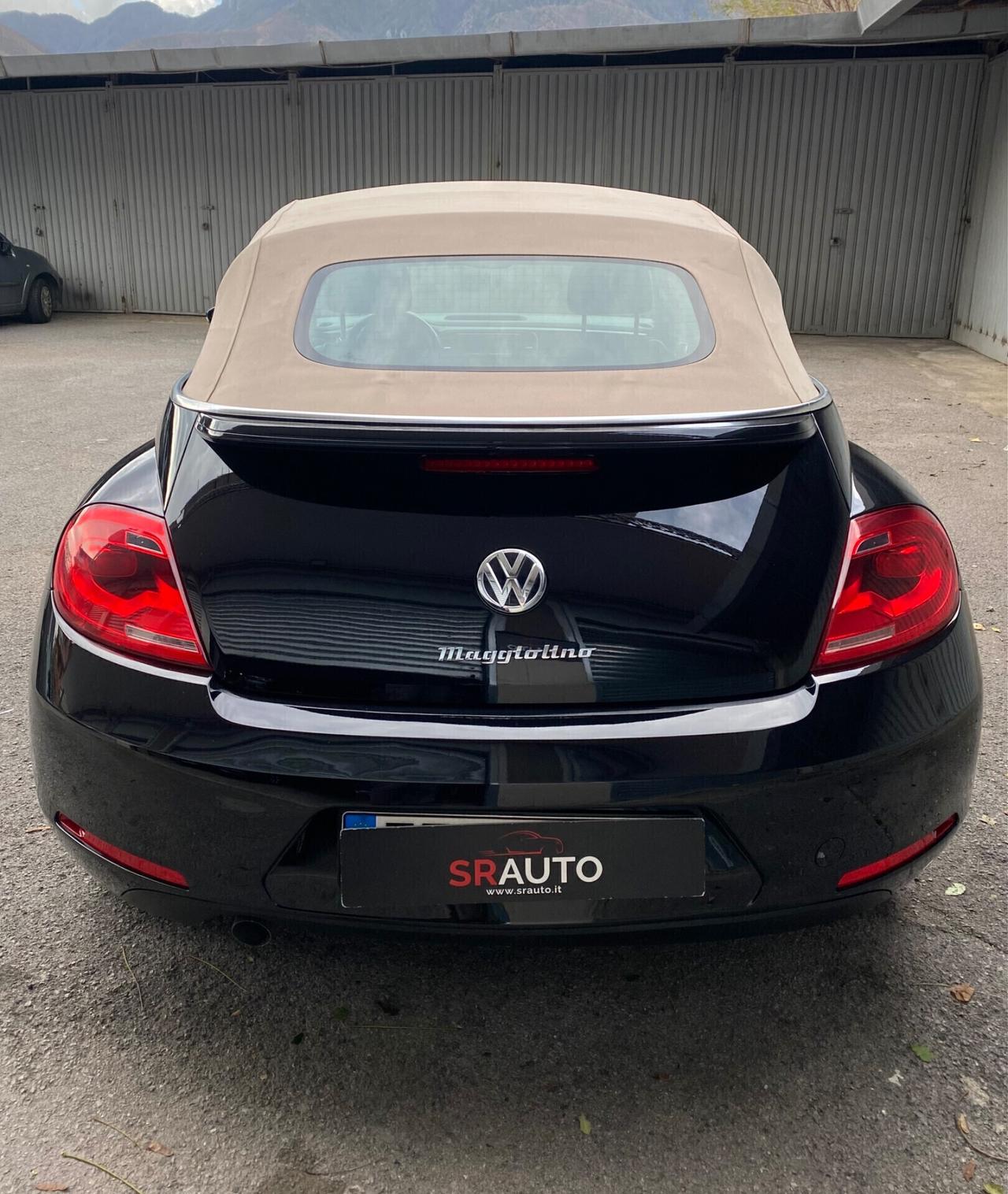 Volkswagen Maggiolino CABRIO 2.0 TDI 110cv Sport