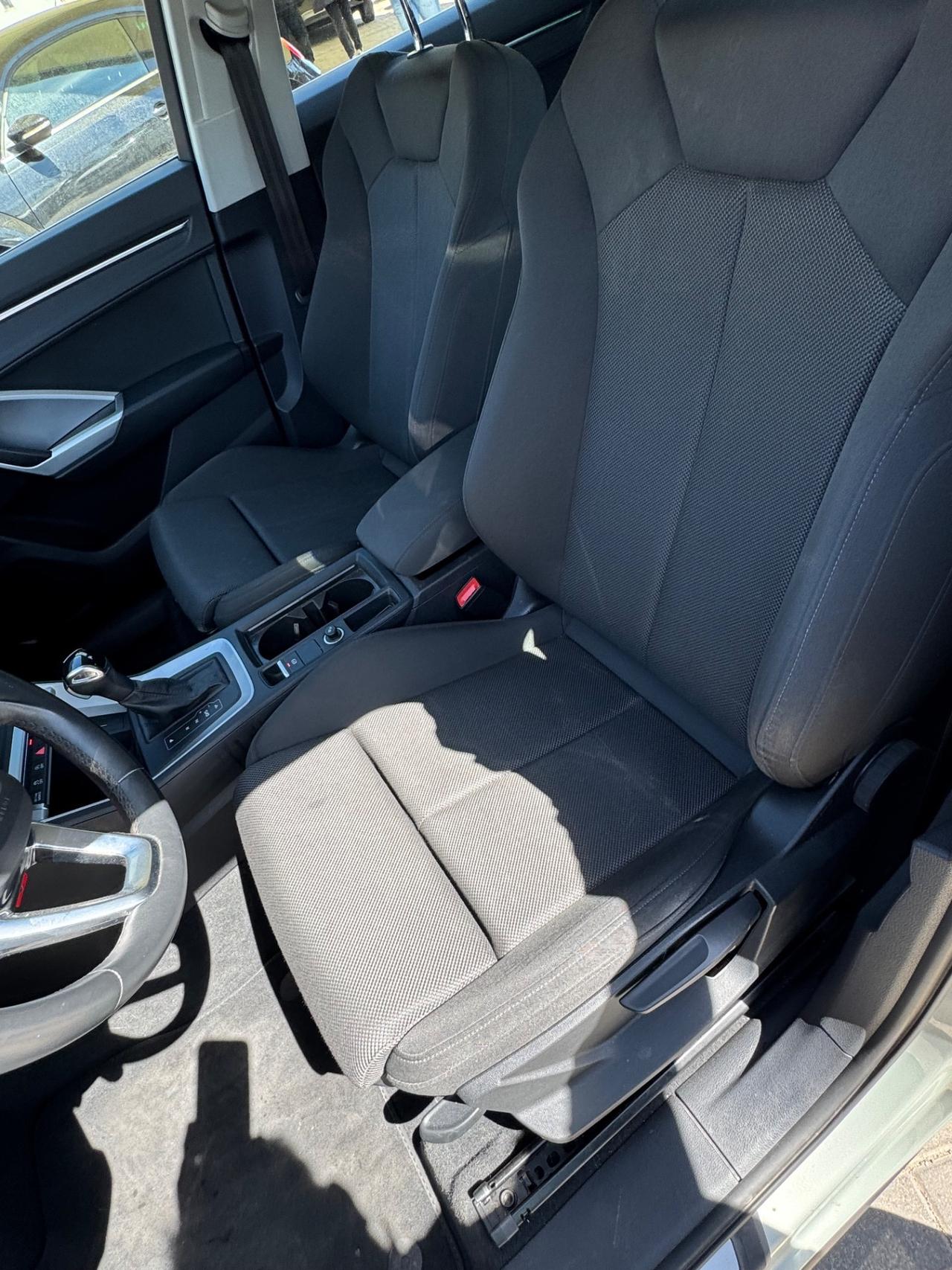 Audi Q3 35 TDI S tronic S line edition Prezzo Con Obbligo Finanziamento Senza il Prezzo sara' di euro 38500