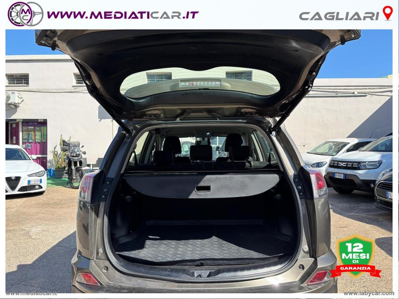 TOYOTA RAV4 2.0 D-4D 2WD Active