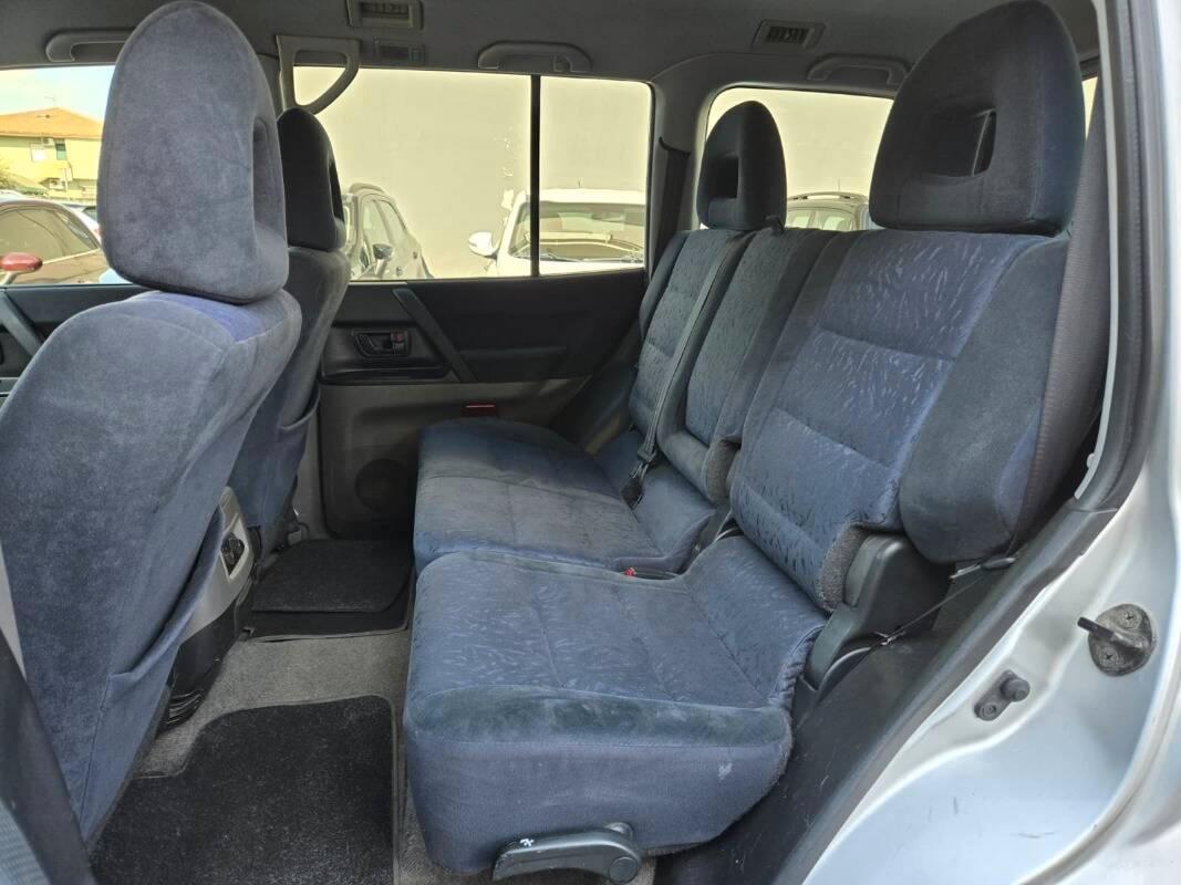 Mitsubishi Pajero Pajero 3.2 tdi 16v di-d GLS-2 wagon auto