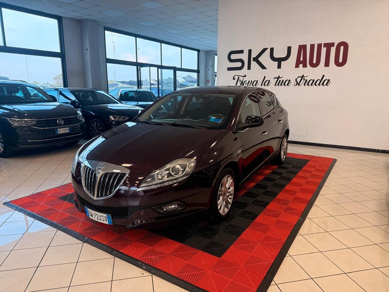 Lancia Delta 1.6 MJT DPF Oro