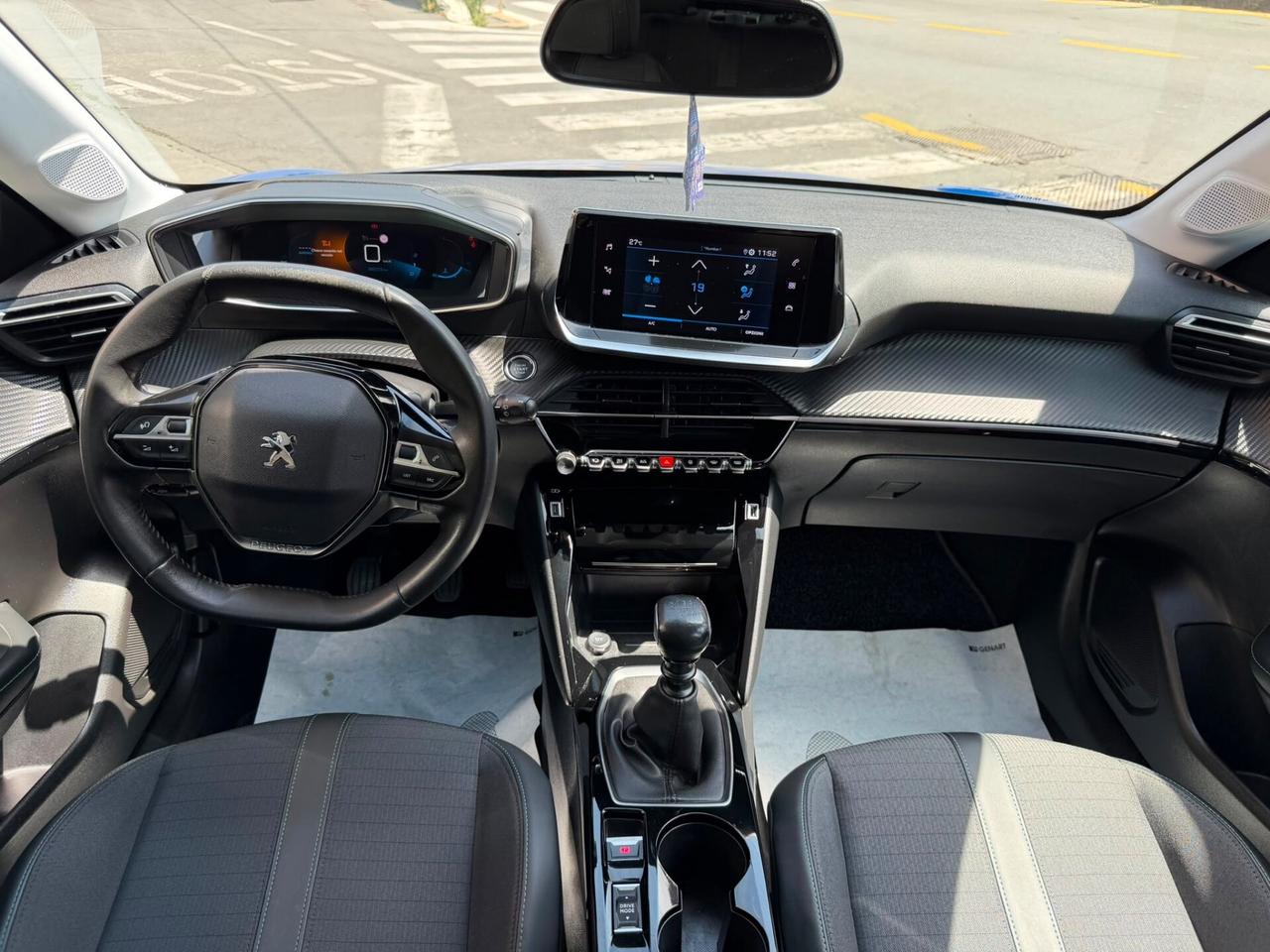 Peugeot 208 Allure Pack 100 CV 2023