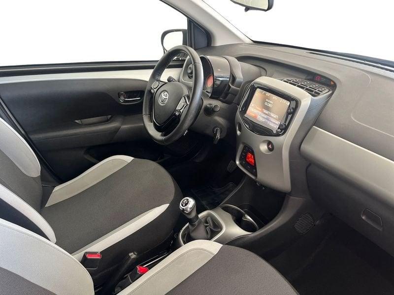 Toyota Aygo Aygo 5p 1.0 x-play tss