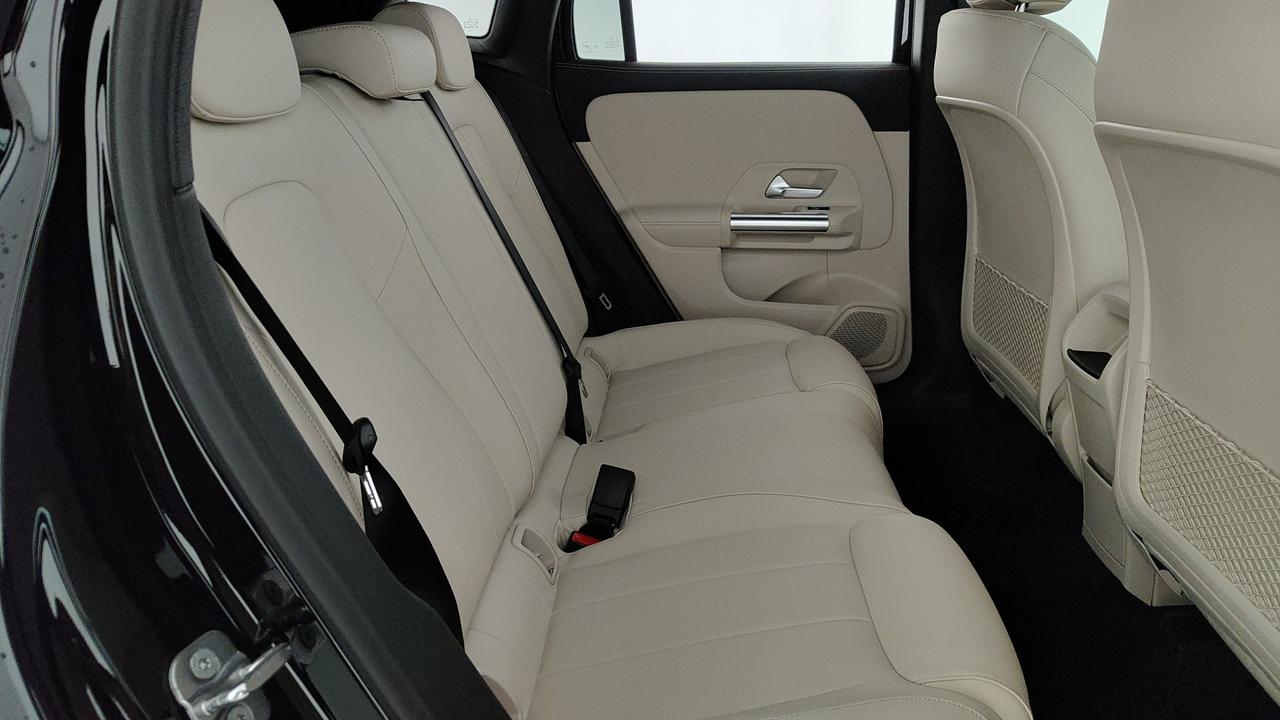 Mercedes-Benz GLA 200 d automatic