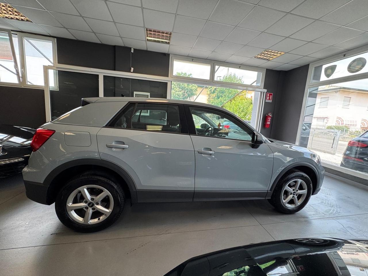 Audi Q2 35 TDI quattro S tronic Business