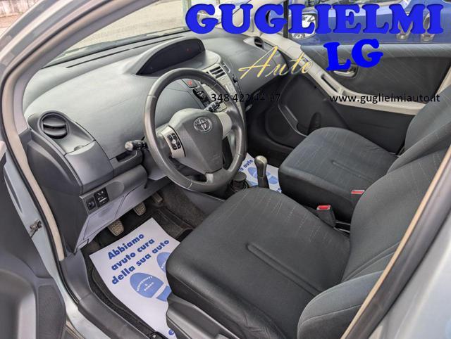 TOYOTA Yaris 1.3 5 porte Sol