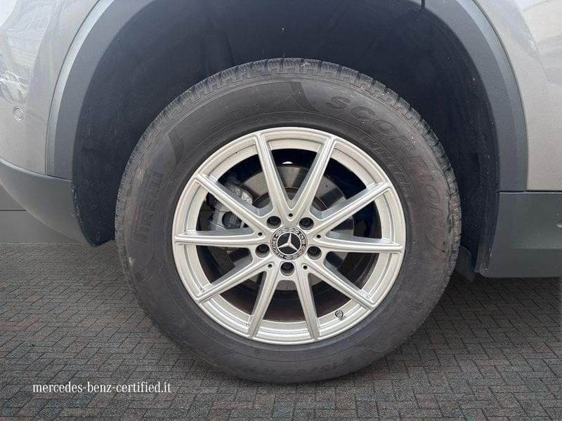Mercedes-Benz GLA 180 Business Extra auto