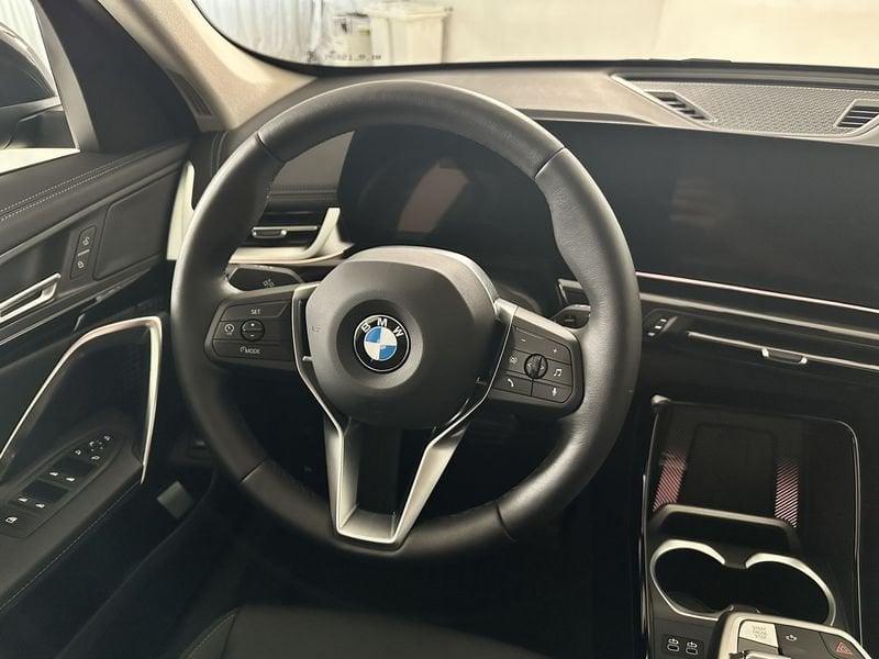 BMW X1 U11 sdrive18d X-Line auto