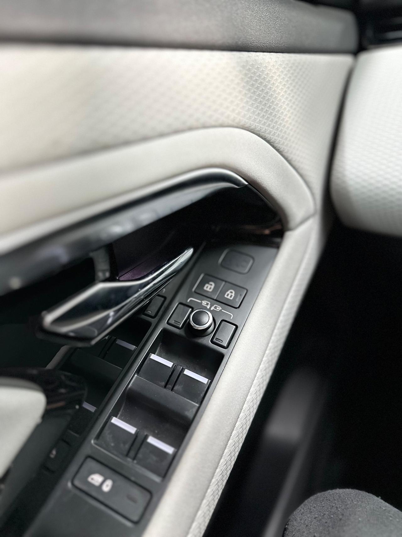 Land Rover Range Evoque 2.0D I4 163 CV AWD Auto R-Dynamic HSE