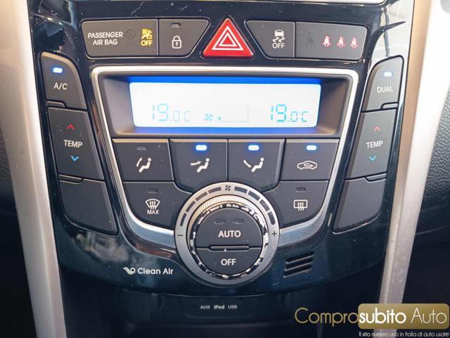 HYUNDAI i30 1.6 CRDi 5p. Comfort A/T