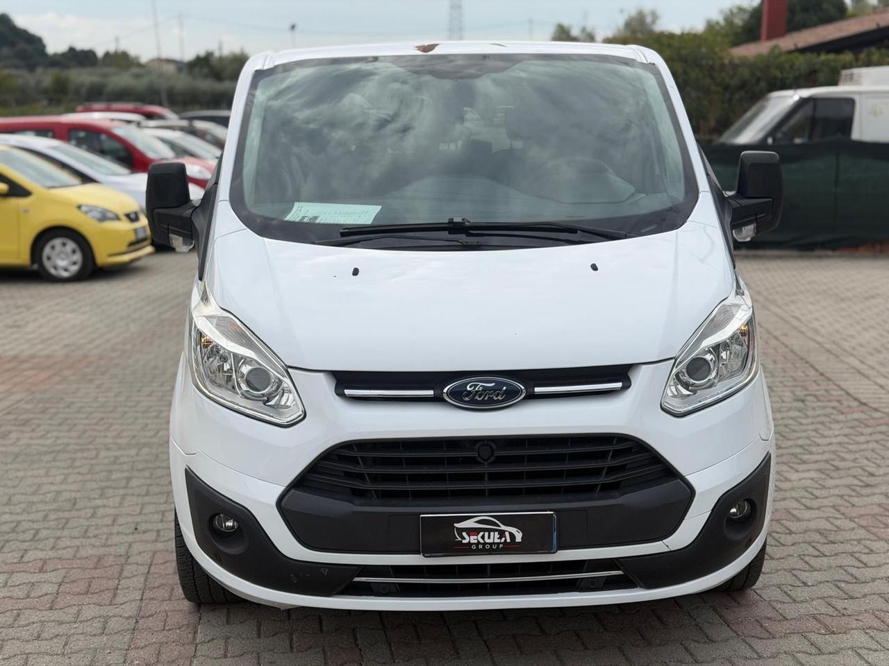 Ford Tourneo Custom 310 2.0 TDCi 130CV PC Titanium
