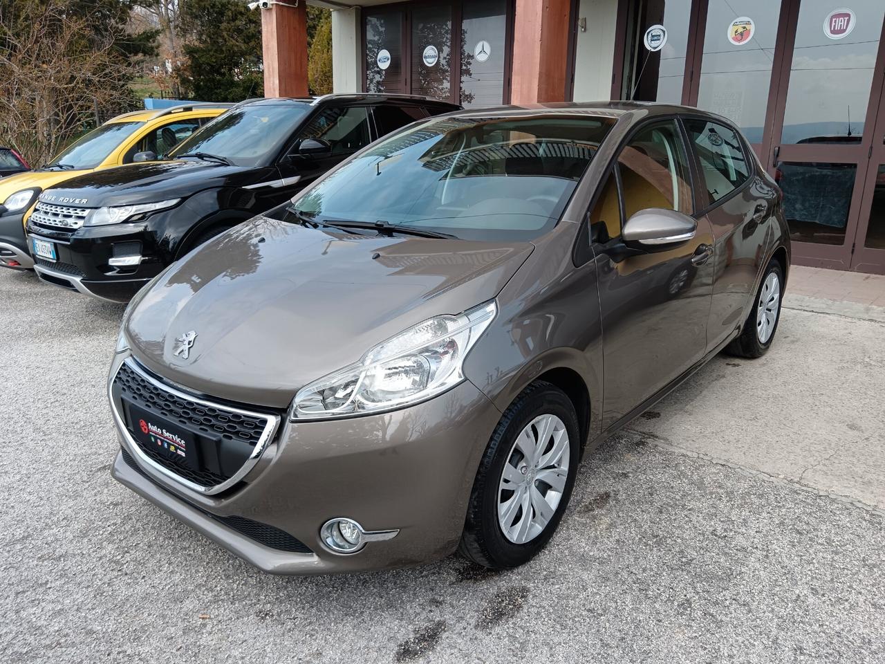 Peugeot 208 1.4 HDi 68CV 5P NEOPATENTATI