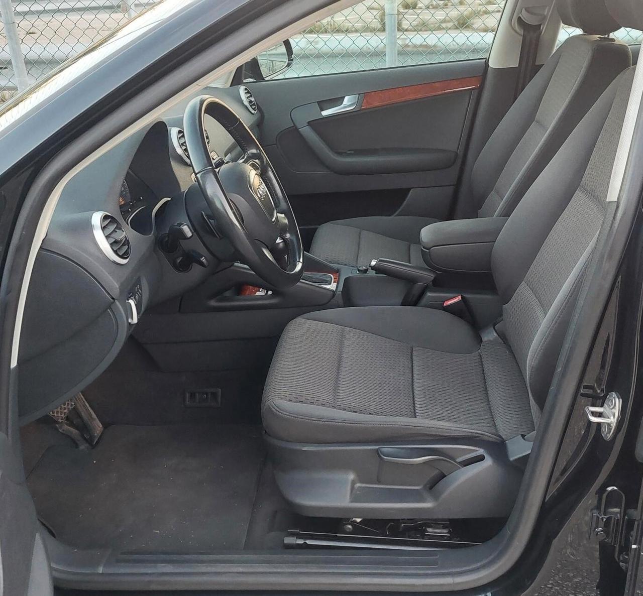 AUDI A3 SPORTBACK S.TRONIC -2.0 CAMBIO AUTOMATICO