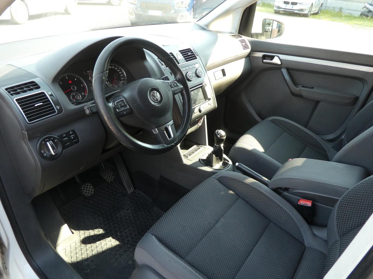 Volkswagen Touran 1.6 TDI DSG Comfortline OK NEOPATENTATI