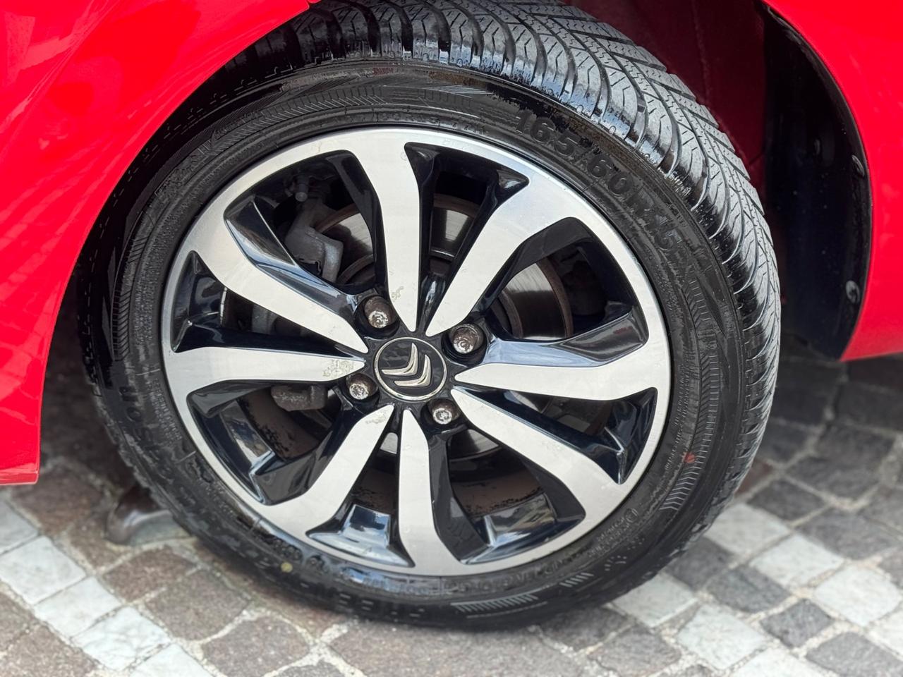 Citroen C1 PureTech 82 5 porte Shine