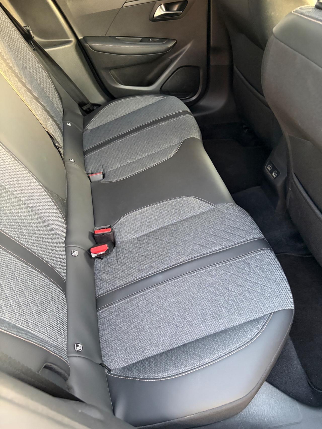 Peugeot 208 PureTech 100 Stop&Start 5 porte Allure nuovissimaaa