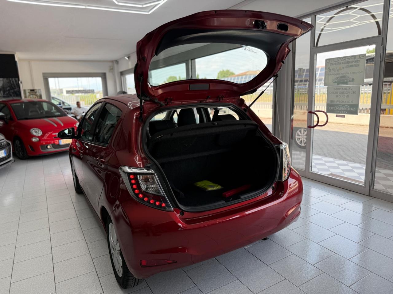 Toyota Yaris 1.5 Hybrid 5 porte Lounge