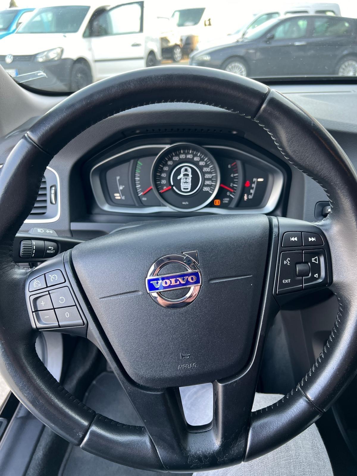 Volvo V60 D2 Geartronic Business 2.0 DIESEL ANNO 2018