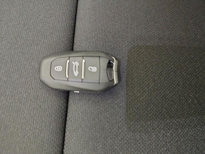 Jeep Avenger 1.2 Turbo 110 CV MHEV Summit VERNICE + TETTO