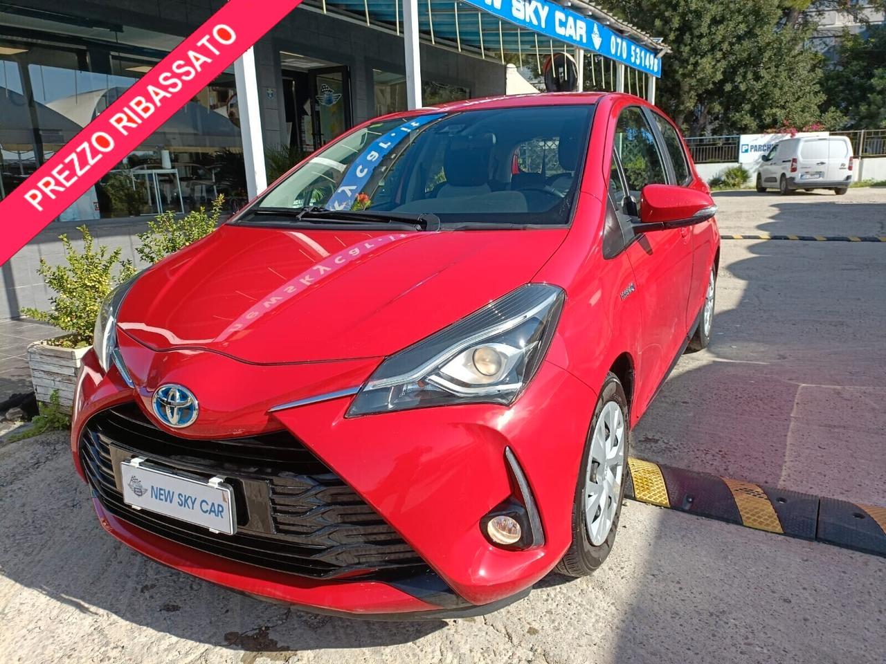 Toyota Yaris 1.5 Hybrid 5 porte Cool NEOPATENTATI