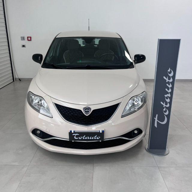 LANCIA Ypsilon 1.2 69 CV 5 porte Gold