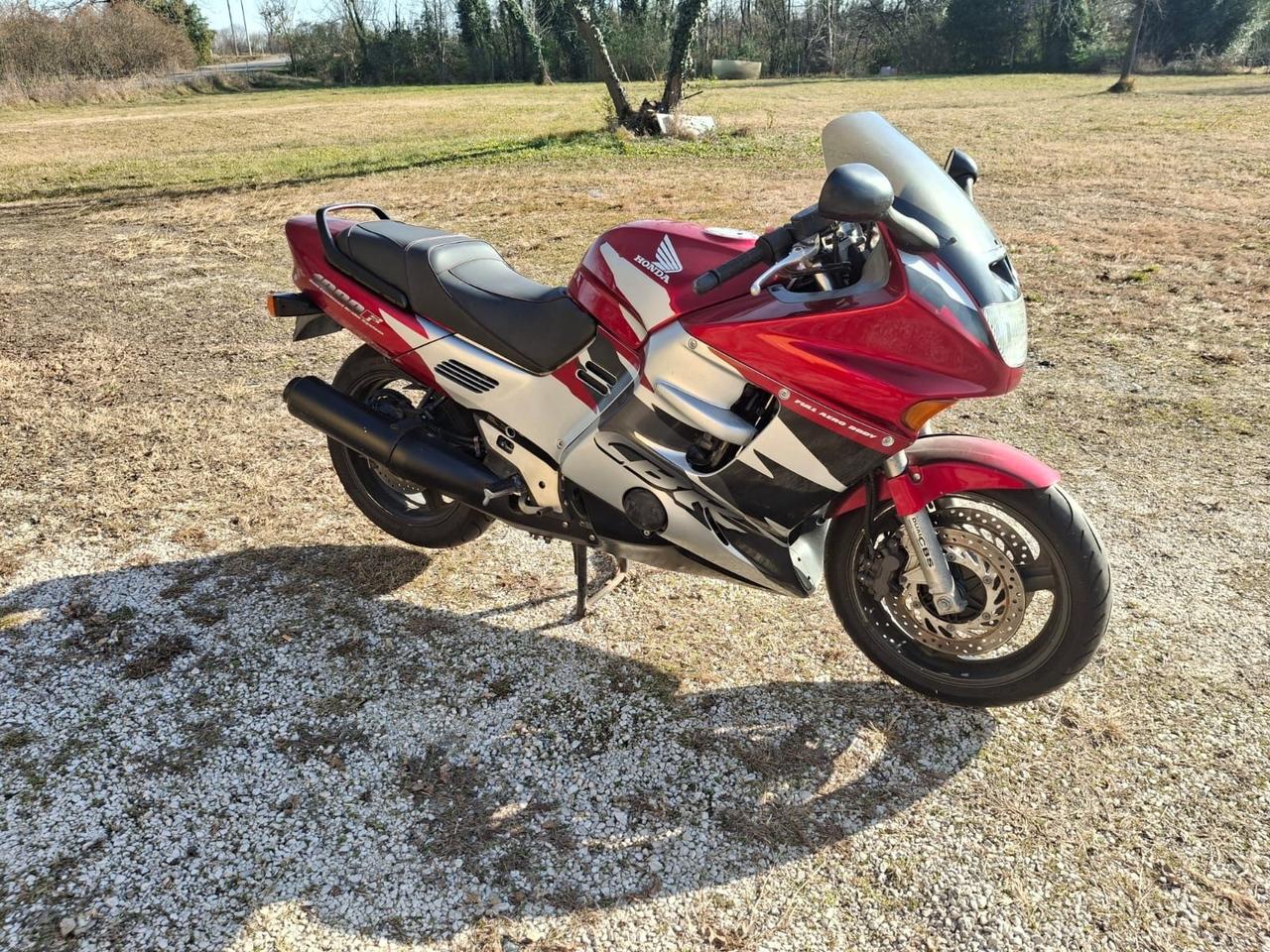 Honda CBR 1000 F