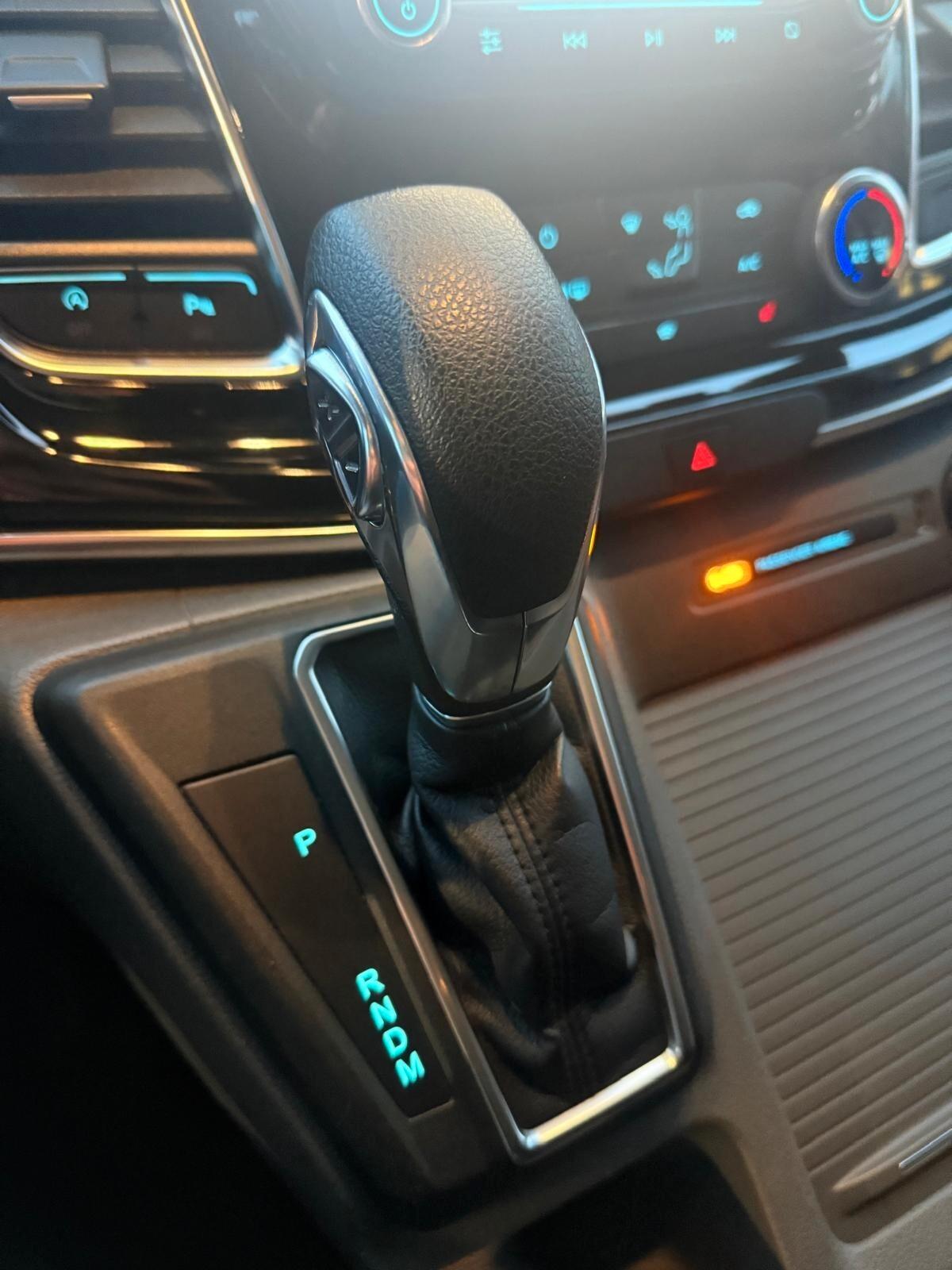 Ford Tourneo Custom 310 2.0 TDCi 170CV aut. PL Titanium