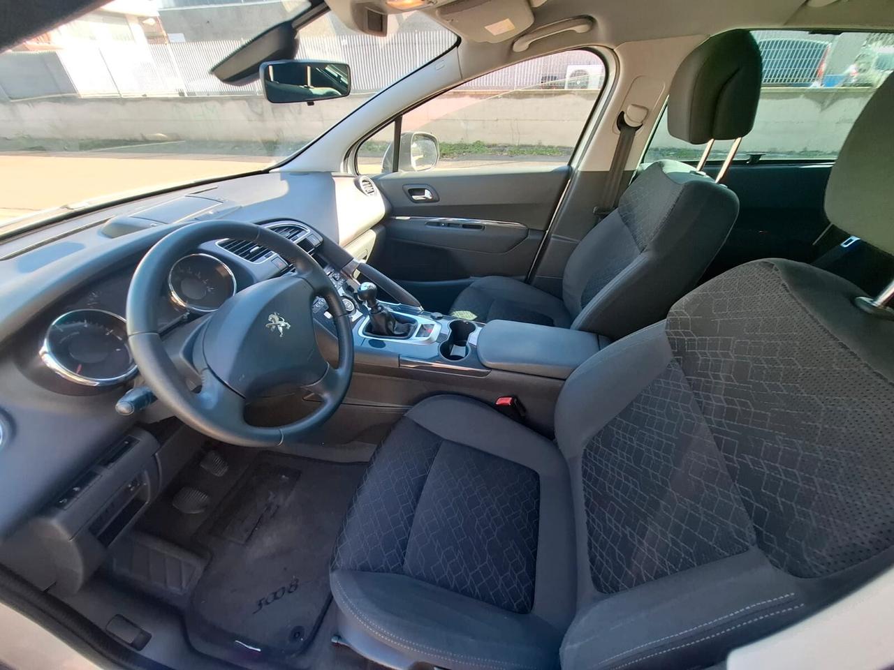 Peugeot 3008 1.6 HDi del 2014 SOLO 114.000 KM