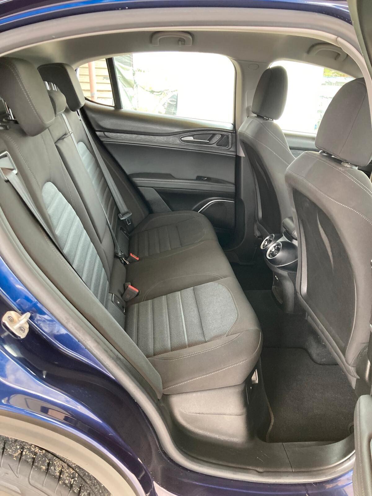 Alfa Romeo Stelvio 2.2 Turbodiesel 160 CV AT8 RWD Business