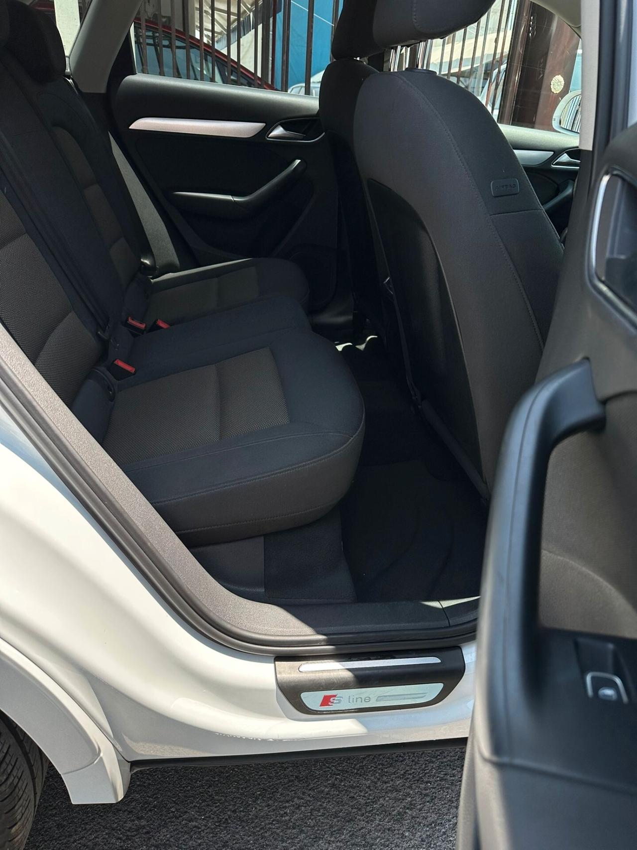 Audi Q3 2.0 TDI quattro S tronic S Line Edition