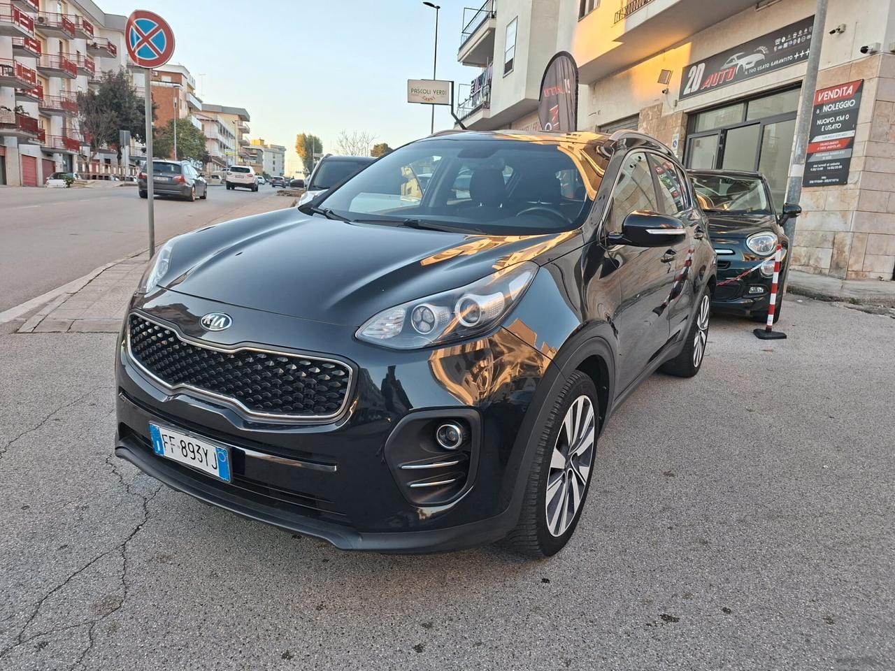 Kia Sportage 1.7 CRDI 2WD Cool * Pelle * Navi * Garantita 12 Mesi