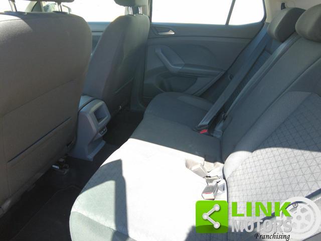 VOLKSWAGEN T-Cross style