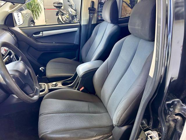ISUZU D-Max 2.5 Crew Cab Planet 4WD