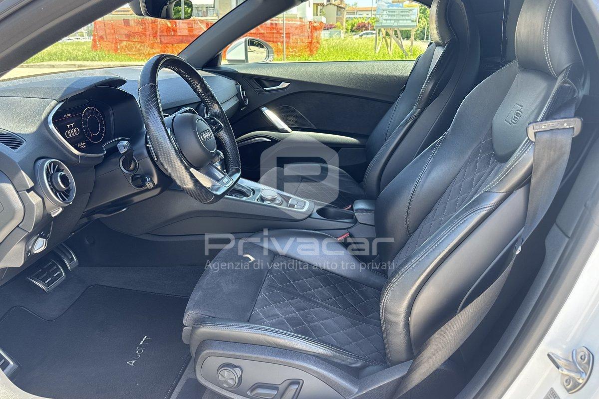 AUDI TT Roadster 2.0 TFSI quattro S tronic S line