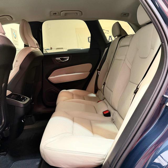 VOLVO XC60 D5 AWD Geartronic Inscription