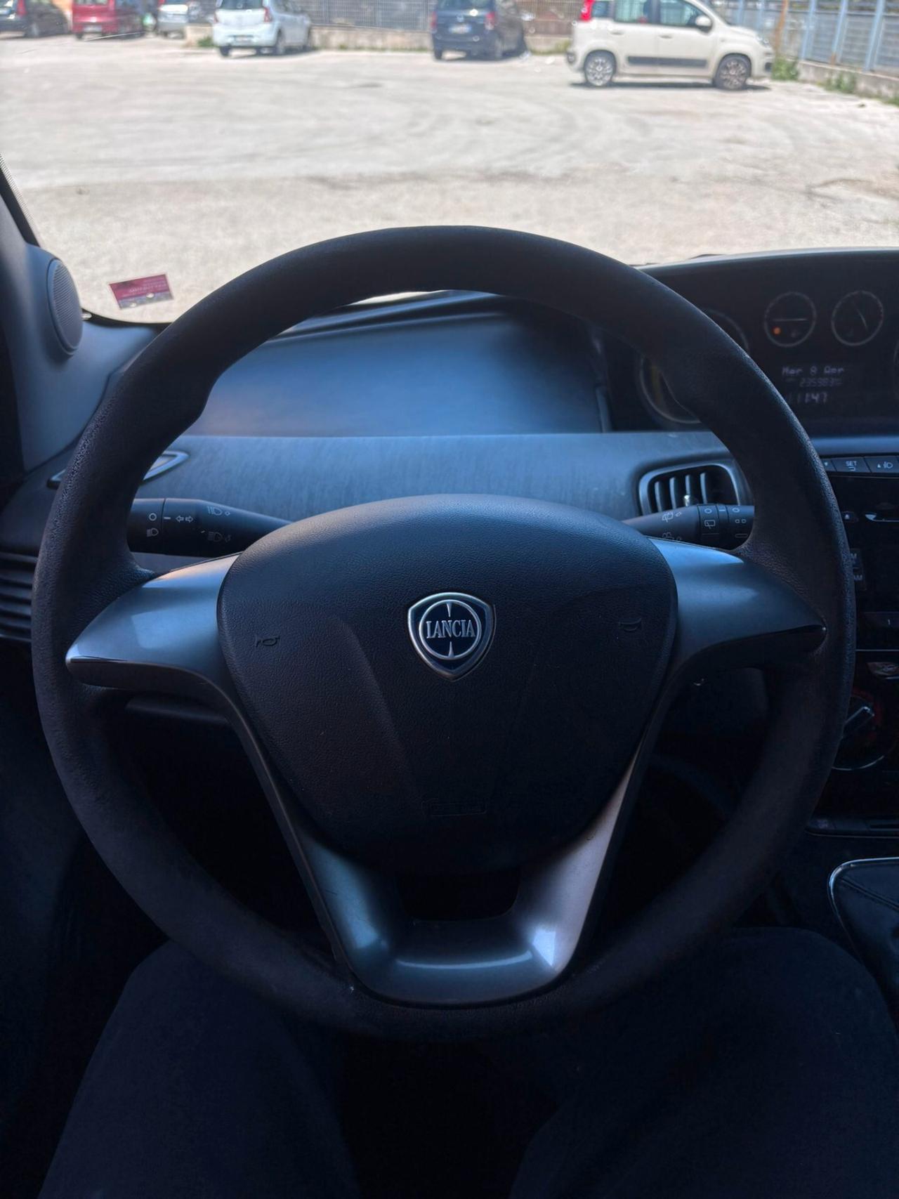 Lancia Ypsilon 0.9 TWINAIR 85 CV 5P METANO ECOCHIC ELLE