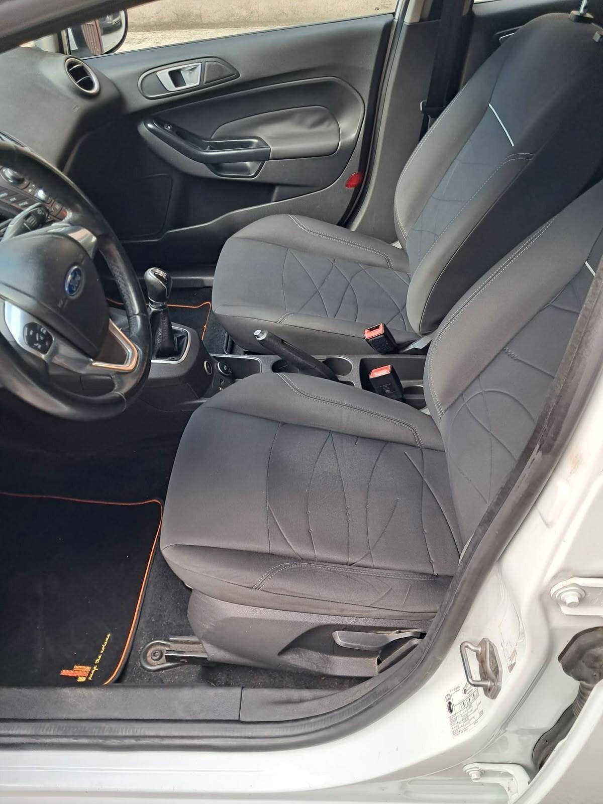 Ford Fiesta 1.4 5p. Bz.- GPL Titanium