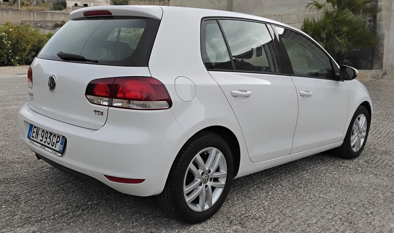 Volkswagen Golf 1.6 TDI DPF 5p. Highline