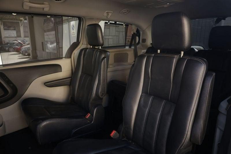 Lancia Voyager Lancia Voyager Voyager 2.8L Gold 163cv auto Unicoproprietario