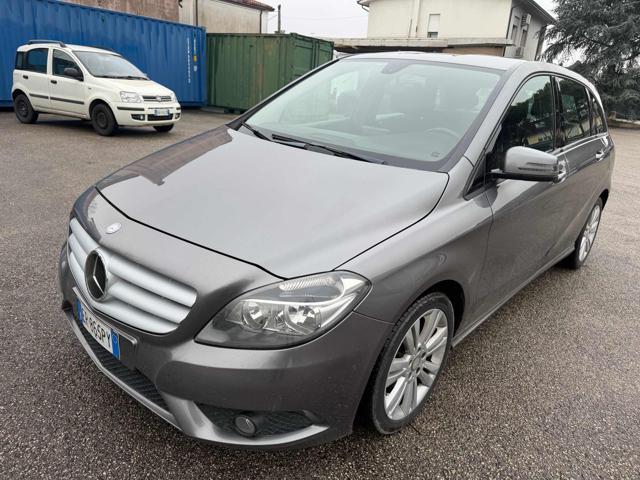MERCEDES-BENZ B 180 BlueEFFICIENCY Premium senza nessun lavoro da fare