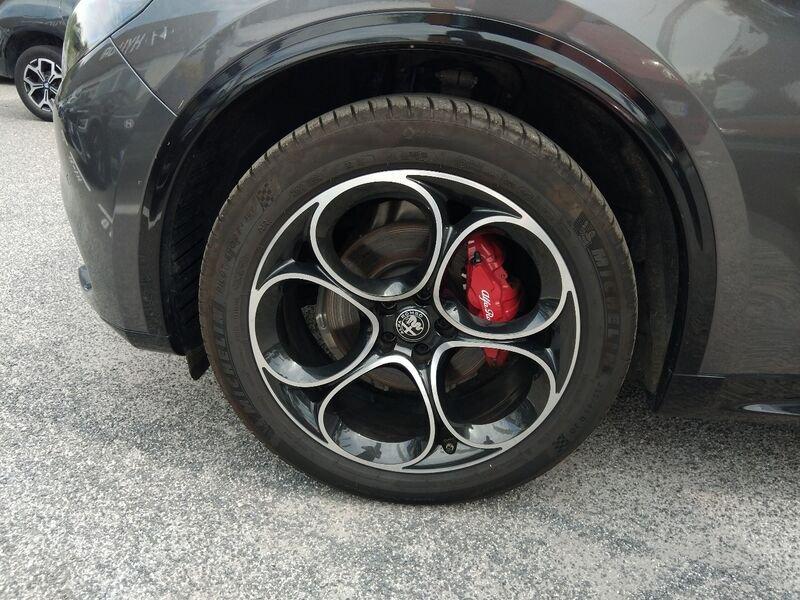 Alfa Romeo Stelvio 2023 2.2 t Veloce Q4 210cv auto