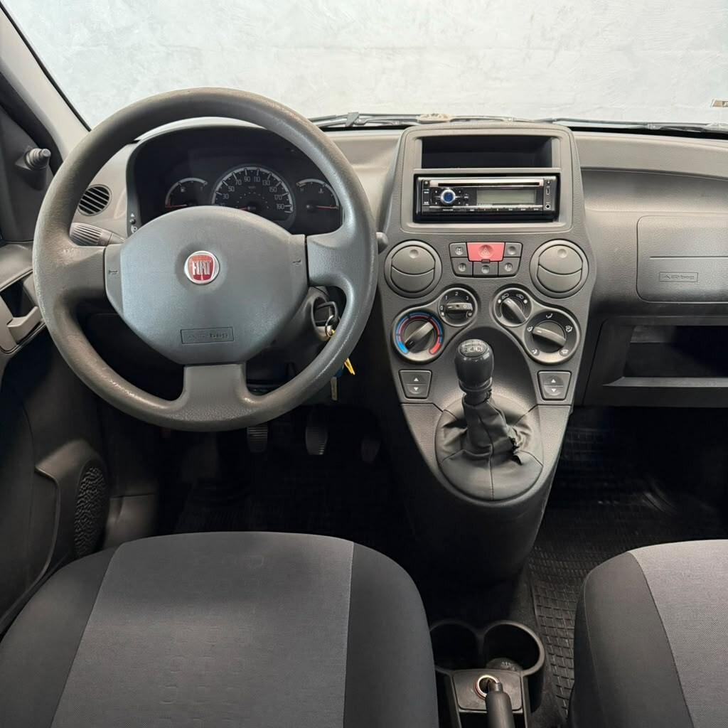 Fiat Panda 1.2 BENZINA NEOPATENTATI