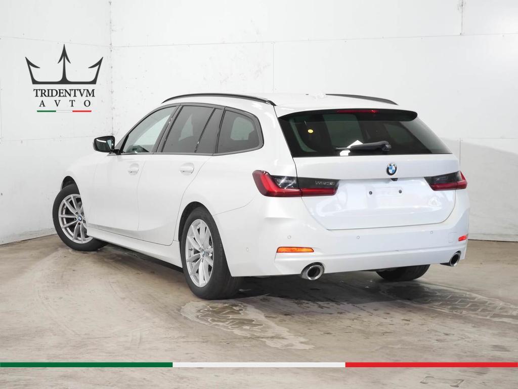BMW Serie 3 320d Touring mhev 48V auto